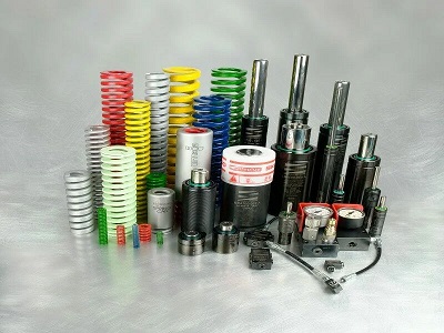 مقایسه فنر فشاری و فنر گازی: تحلیل تخصصی و کاربردی